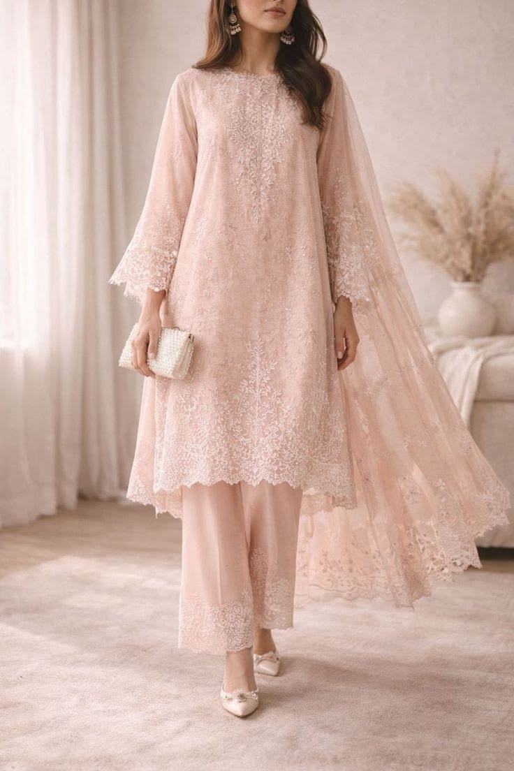 Graceful Aura Ethnic Set 2