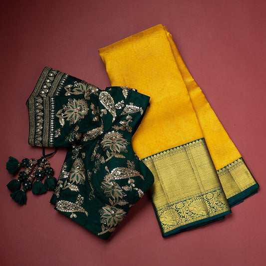 Latest Fancy Designer Saree With Blouse